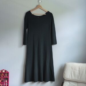 Uniqlo 3D Knit Merino Wool Flare Dress Forest Green